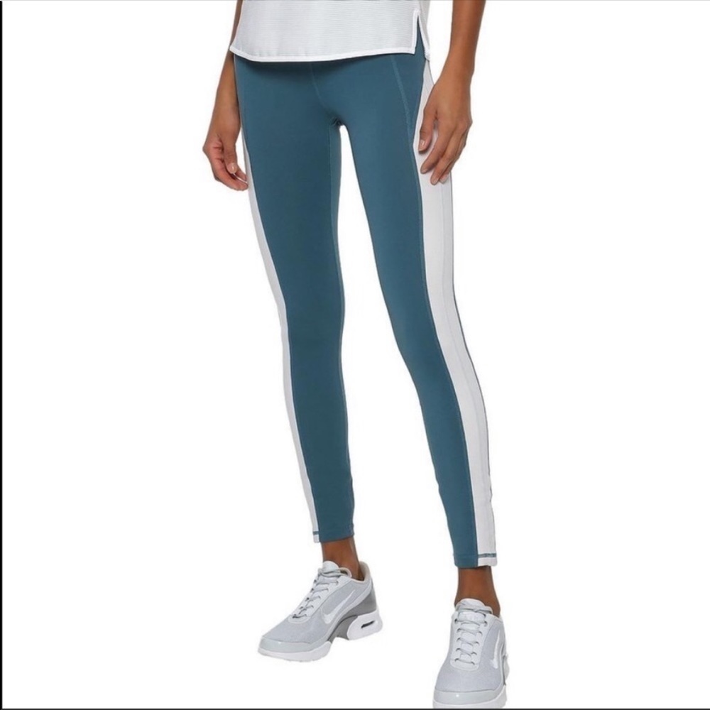 Iris & Ink leggings in tapestry and white